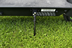 Der stabile Ständer sorgt für festen Stand im Alltag. (Foto: Testsieger.de)