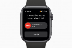Apple_watch-se-emergency-sos_09152020