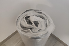 Die stark komprimierte Rollverpackung macht die Lieferung erfreulich handlich, produziert im Gegenzug aber viel Verpackungsabfall. (Foto: Testsieger.de)