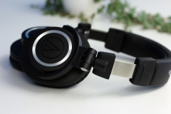 Audio-Technica-ATH-M50xBT_03
