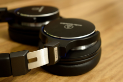 Der Metallkern des Bügels verspricht Robustheit.