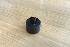 Das Mundstück lässt sich mit wenigen Handgriffen öffnen und ermöglicht eine direkte Mischung von Wasser und Sirup beim Trinken. (Foto: Testsieger.de)