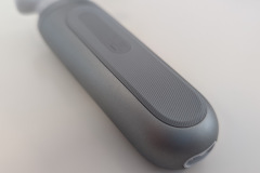 Die Rückseite ist gummiert und bietet auch bei Nässe sicheren Halt. (Foto: Testsieger.de)