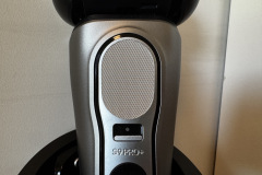 Der ergonomisch geformte Griff bietet dank geriffelter Oberfläche auch bei Nässe sicheren Halt. (Foto: Testsieger.de)