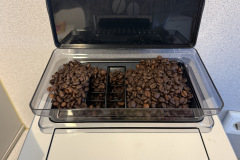 Der große Bohnenbehälter fasst bis zu 500 Gramm. (Foto: Testsieger.de)