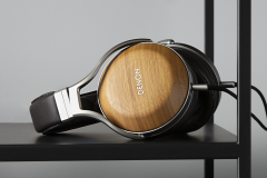 Denon_AH-D9200_Headphones_Lifestyle_005_01