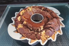 Der Kuchen geht gleichmäßig auf und zeigt eine schöne Marmorierung. (Foto: Testsieger.de)