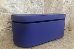 Die Präsentationsbox im geschlossenen Zustand: Elegant verarbeitet, schützt sie das Styling-Gerät und Zubehör zuverlässig – für Reisen allerdings etwas sperrig. (Foto: Testsieger.de)