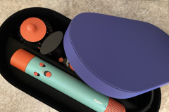 Praktisch sortiert: Die magnetisch schließende Box ermöglicht eine geordnete Aufbewahrung – alle Komponenten sind schnell griffbereit. (Foto: Testsieger.de)