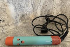 Flexibel im Einsatz: Dank 2,7 Meter Kabel und drehbarer Basis bleibt die Handhabung komfortabel – selbst bei größerem Aktionsradius. (Foto: Testsieger.de)