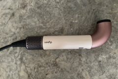 Das ergonomische Design und die ausgewogene Gewichtsverteilung sorgen für höchsten Komfort – auch bei längerer Anwendung. (Foto: Testsieger.de)