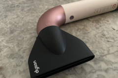 Die professionelle Styling-Düse eignet sich ideal für präzise Stylings und glatte Looks – ein Muss für den Einsatz im Salon oder zu Hause. (Foto: Testsieger.de)