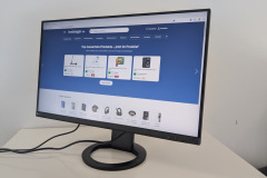Optisch bleibt der FlexScan EV2740S bewusst beim funktionalen Office-Look mit sichtbar kräftigem Display-Rahmen. (Foto: Testsieger.de)