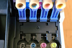 epson_et-5170_offene-Tintentanks-watermarked