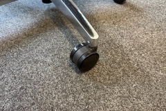 Die leichtgängigen Rollen ermöglichen ruckelfreies Gleiten und zeigen im Test keine Widerstände bei schnellen Richtungswechseln. (Foto: Testsieger.de).