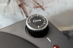 Die Temperatureinstellung erfolgt über fünf grobe Stufen, reicht aber für knusprige und gleichmäßig gebackene Pizzen vollkommen aus. (Foto: Testsieger.de)