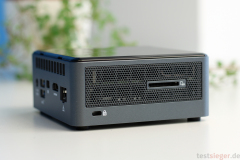Intel-NUC8i5INH-SSD_04