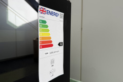 Der Energieverbrauch liegt mit über 140 kWh pro Jahr im mittleren Bereich. (Foto: Testsieger.de)