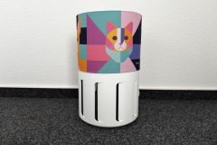 Ein optionaler Stoffüberzug mit Tiermotiv bringt Farbe ins Spiel – Geschmackssache, aber ohne funktionalen Mehrwert. (Foto: Testsieger.de)