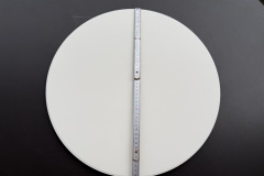 Der Pizzastein misst rund 46 Zentimeter im Durchmesser und bietet damit ausreichend Platz für große Pizzen. (Foto: Testsieger.de)