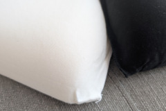 Der Bezug ist waschmaschinengeeignet, darf aber nur bei 30 Grad im Schonwaschgang gereinigt werden. (Foto: Testsieger.de)