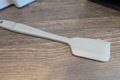 Der Spatel gehört zum umfangreichen Zubehör und passt gut zur alltagstauglichen Ausrichtung des Systems. (Foto: Testsieger.de)