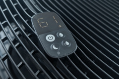 Die Bedienung erfolgt intuitiv über vier Tasten mit LED-Anzeige. (Foto: Testsieger.de)