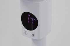 Ein besonderes Highlight des MeacoFan ist das Display, das unter anderem die Temperatur zeigt. (Foto: Testsieger.de)