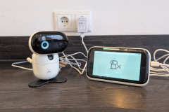 Kamera und Monitor zeigen schon im direkten Zusammenspiel, dass das PIP1710 Connect auf einen hochwertigen und durchdachten Gesamtauftritt setzt. (Foto: Testsieger.de).