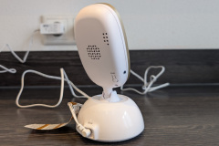 Auch auf der Rückseite wirkt die Kamera sauber verarbeitet und hinterlässt einen durchweg soliden Eindruck. (Foto: Testsieger.de)