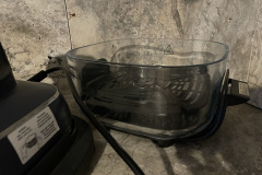 Die dicken, stabilen Glasbehälter dienen nicht nur zum Garen, sondern lassen sich mit passenden Deckeln auch direkt als Aufbewahrungs- oder Transportgefäß nutzen. (Foto: Testsieger.de)