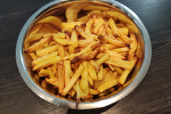 Die Fritteuse zeichnet sich vor allem durch die hohen Temperaturen aus. Vor allem bei frischen Pommes hat sie aber Probleme. (Foto: Testsieger.de)