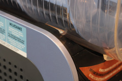 Die Verarbeitung der Kanten ist sauber. Die Materialqualität hochwertig. Das kann man für 350 Euro aber auch erwarten. (Foto: Testsieger.de)