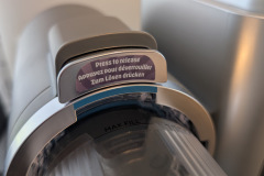 Die Verriegelung des Bechers ist leichtgängig und gibt klare Rückmeldungen – ein Pluspunkt in der Bedienung. (Foto: Testsieger.de)