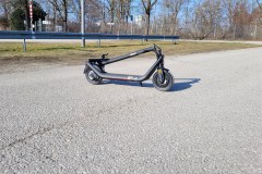 Odys ZETA i10 Gesamtansicht zusammengeklappt (Foto: Testsieger.de)