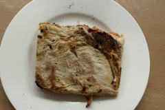 ie Unterseite präsentiert den typisch knusprigen Steinofencharakter. (Foto: Testsieger.de).