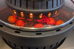 Die Heißluftfritteusen Einheit sitzt beim PrimoChef im Deckel und liefert im Test überzeugende Ergebnisse. (Foto: Testsieger.de).