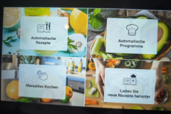 Schnell verstanden: Der Startbildschirm ist in vier Bereiche gegliedert und die Orientierung gelingt im Test zügig trotz gelegentlicher Touch-Aussetzer. (Foto: Testsieger.de).