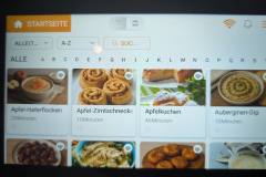 Solide Rezeptbasis: Zum Testzeitpunkt stehen im Guided Cooking 136 Rezepte bereit und neue Inhalte lassen sich per WLAN nachladen. (Foto: Testsieger.de).
