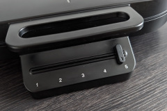 Die stufenlose Temperaturregelung funktioniert einfach und zuverlässig, erfordert aber vorsichtige Handhabung aufgrund möglicher Dampfentwicklung. (Foto: Testsieger.de)