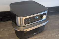 Die Kombination aus Edelstahl und abgerundeten Kanten vermittelt einen robusten und wertigen Gesamteindruck, der im Alltag positiv auffällt. (Foto: Testsieger.de)