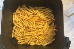 Auch bei vollen Körben arbeitet die Princess 182280 zuverlässig – das Ergebnis ist gleichmäßig gegart, aber eher weich. (Foto: Testsieger.de)