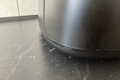 Unregelmäßige Kanten und sichtbare Spaltmaße trüben den Qualitätseindruck der Princess 182280 deutlich. (Foto: Testsieger.de)