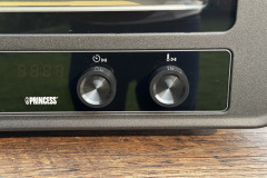 Die Bedienelemente sind klar gegliedert und erlauben einfache Anpassungen – auch für Backeinsteiger. (Foto: Testsieger.de)