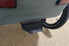 Die zuverlässig greifende Parkbremse sorgt auch an leichten Steigungen für einen sicheren Stand im Alltag. (Foto: Testsieger.de)