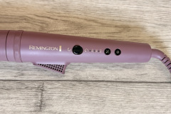 Drei Temperaturstufen von 160 bis 210 Grad Celsius, ein Drehknopf für die Rotation und gut ablesbare LEDs machen die Bedienung des CI8930 übersichtlich und komfortabel. (Foto: Testsieger.de)