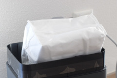 Der Einwegstaubbeutel in der Station fasst 2,5 Liter und muss nur etwa alle sieben Wochen gewechselt werden. (Foto: Testsieger.de)