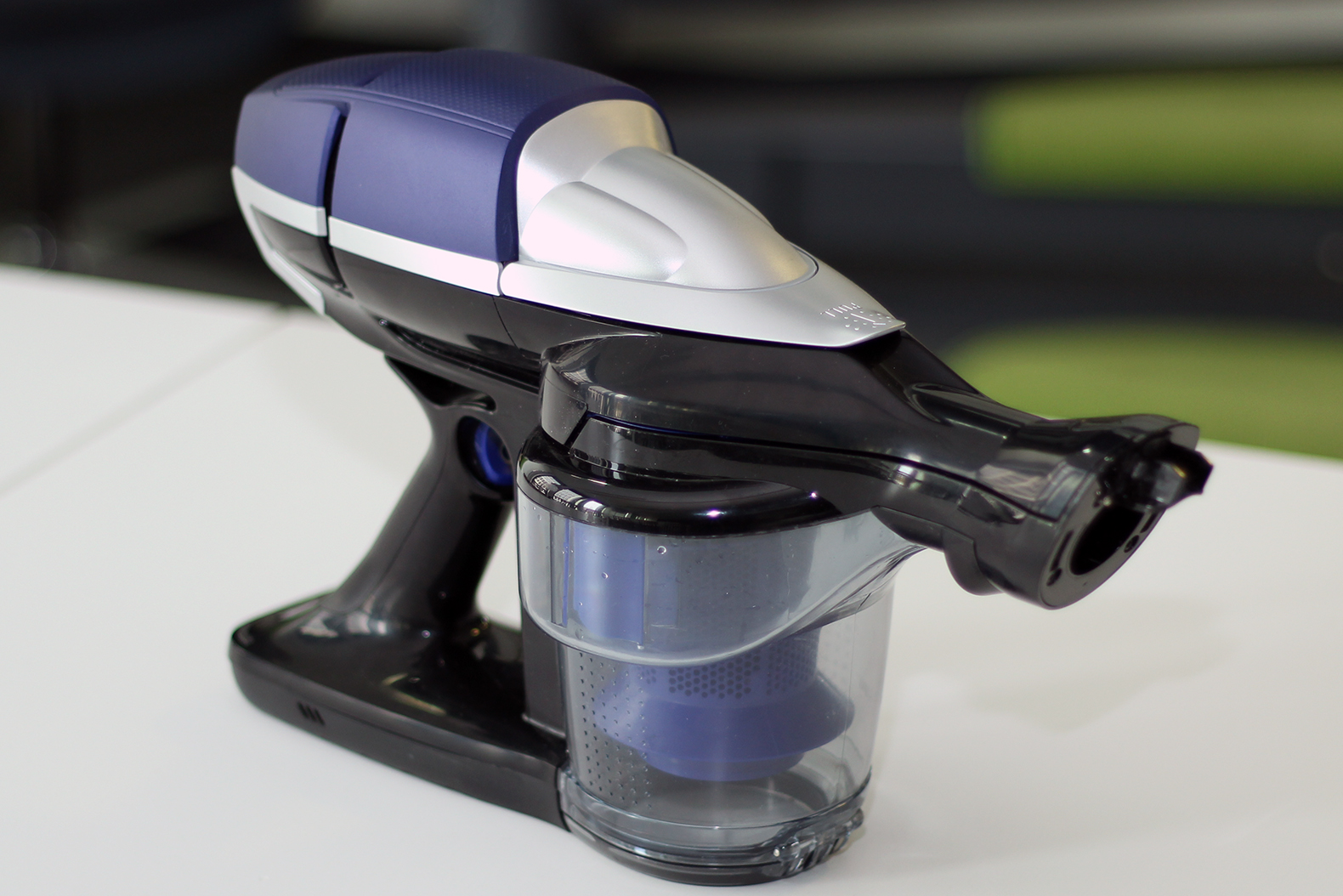 Rowenta Air Force 360 Akku Wechseln Test: Rowenta Air Force 360 RH9051 Akku-Staubsauger - testsieger.de