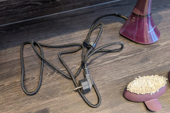 Das 2,5 Meter lange Kabel bietet ausreichend Bewegungsfreiheit beim Glätten. (Foto: Testsieger.de)