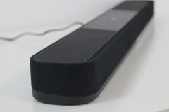 Sennheiser AMBEO Soundbar Plus Seitenansicht linke Seite